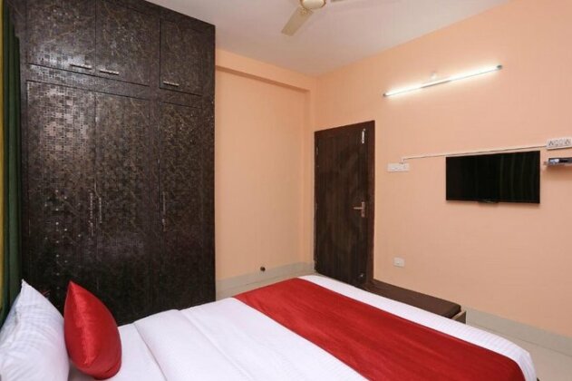 SR Corporate Guest House - Photo3