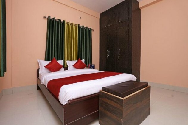 SR Corporate Guest House - Photo5