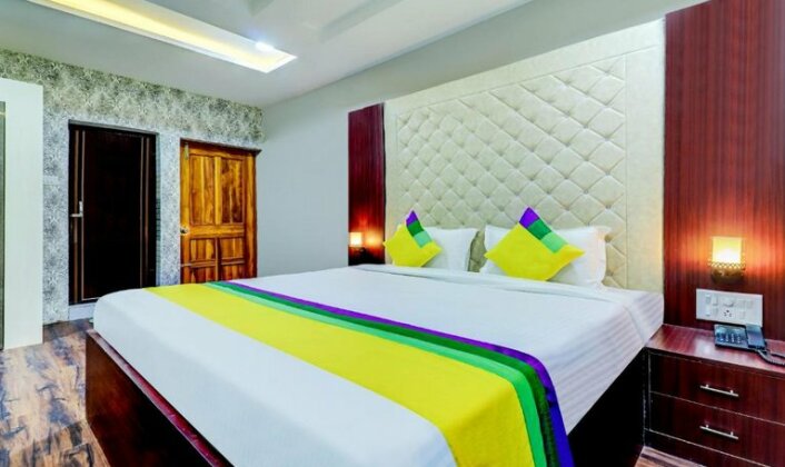 Treebo Trip Aasma Luxury Villa - Photo4