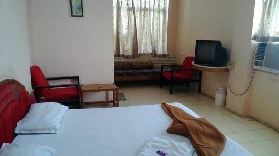 Hotel Sahara Palace - Photo4