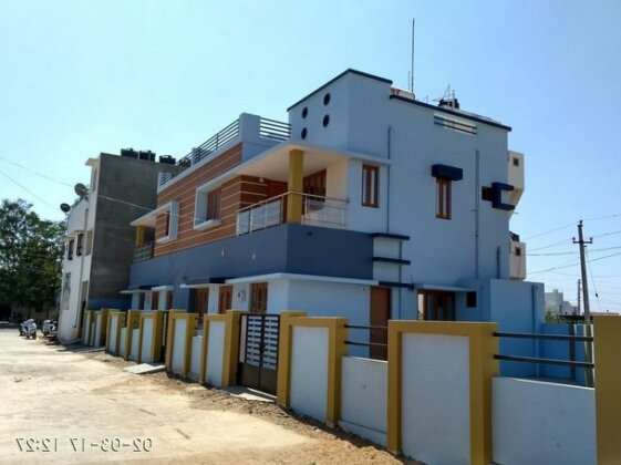 Omni Homestays - Photo3
