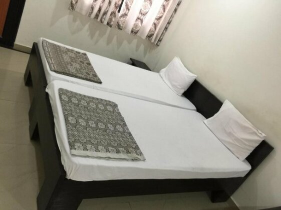 V R P Guest House - Photo4