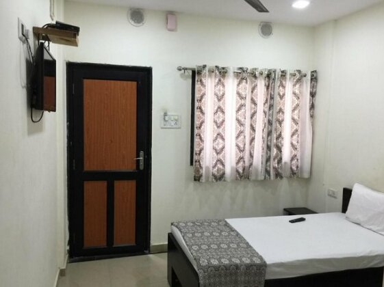 V R P Guest House - Photo5