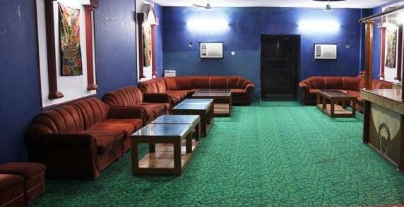 Hotel Sandhya Palace - Photo4