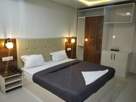 Hotel Crystal Blue - Photo3