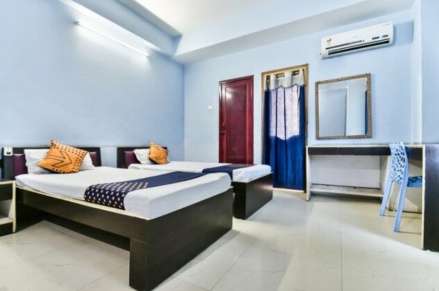 SPOT ON 68249 Hotel Rudra Residency - Photo4