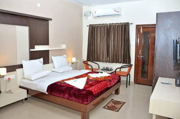 Hotel Pleasant stay Bijapur - Photo5