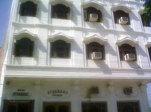 Chanakya Hotel - Photo2