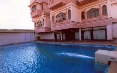 Hotel Raj Vilas Palace - Photo2