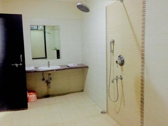 STARiHOTELS Bilaspur - Photo5