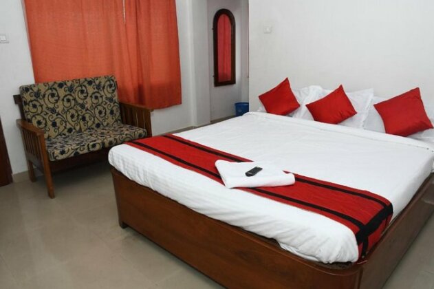 Hotel Raj A Unit of Sterling Guest House - Photo2