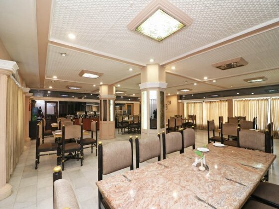 OYO 41238 Hotel Sagar Ratan - Photo3