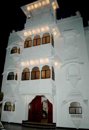  Photo 2