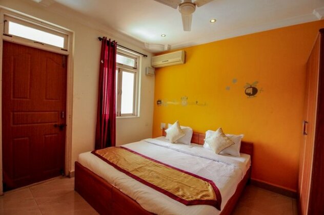 Oyo Home 9880 Pool Facing 2Bhk Calangute - Photo3