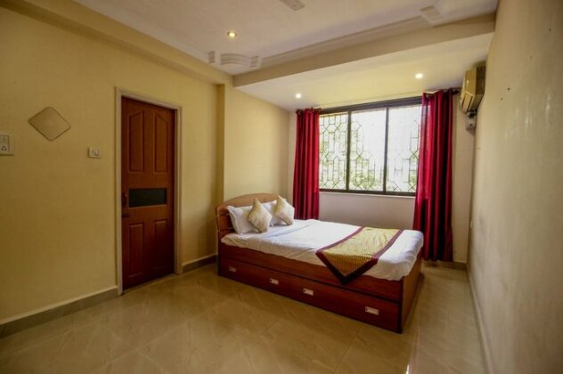 Oyo Home 9880 Pool Facing 2Bhk Calangute - Photo4