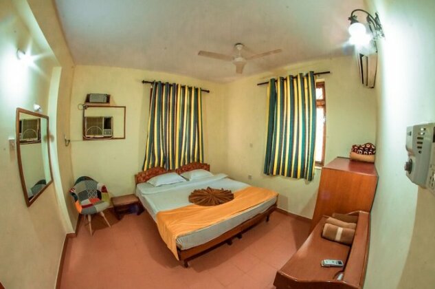 Showstopper Apartments 1 BHK Pool View - Photo3