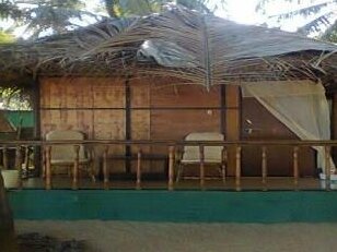 Costa Tina Huts - Photo4