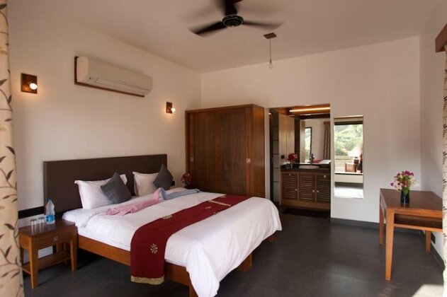 Dunhill Beach Resort - Photo4