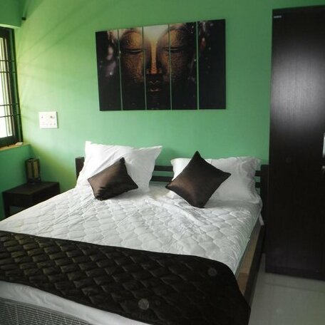 Dwaraka Apartment - Photo3