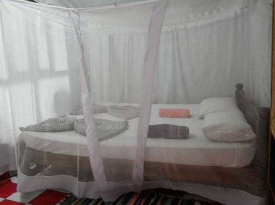 Lacto Cressida Huts - Photo4