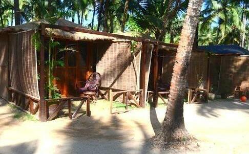 Papillon Beach Huts - Photo2