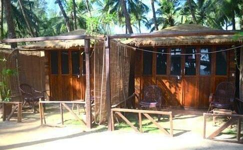 Papillon Beach Huts - Photo4
