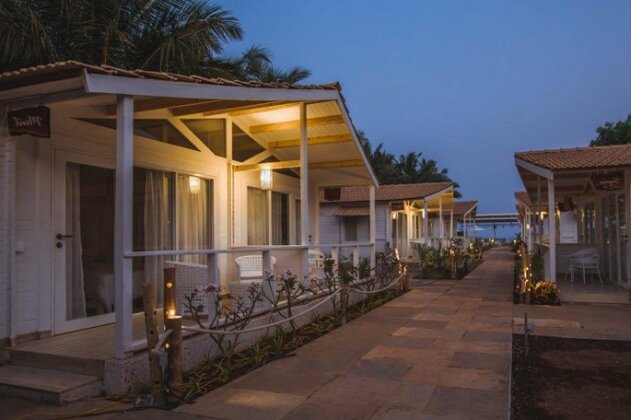 THE WHITE Resort - Photo2