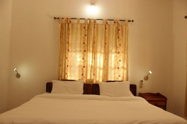 Elegant 1BR Stay Near Candolim Beach Lane Goa - Photo4