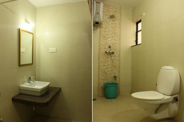 OYO 9163 Home 1 BHK Pool View LPK Club Candolim - Photo2