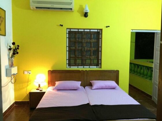 V R Holiday Home - Photo2