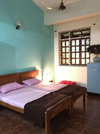 V R Holiday Home - Photo3