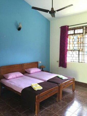V R Holiday Home - Photo4