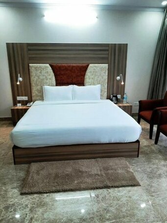 Hotel White Pearl Chail - Photo4