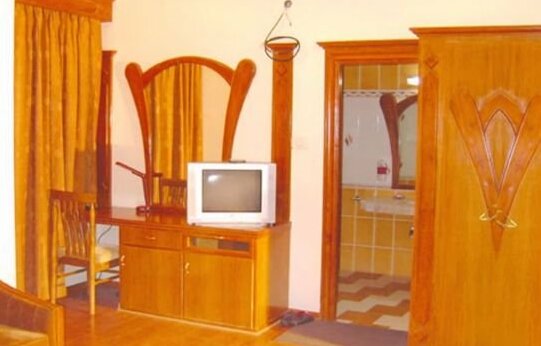Hotel City Heart Chamba - Photo2