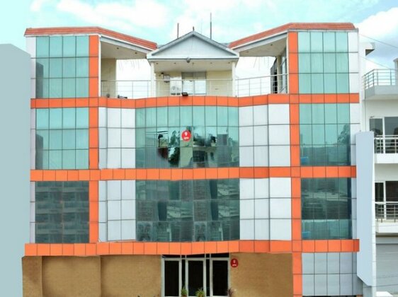 Hotel Dove Chandigarh