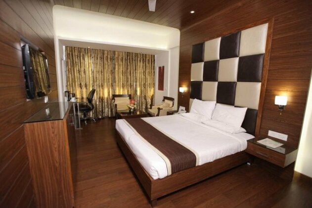 Hotel K C Residency Chandigarh - Photo4