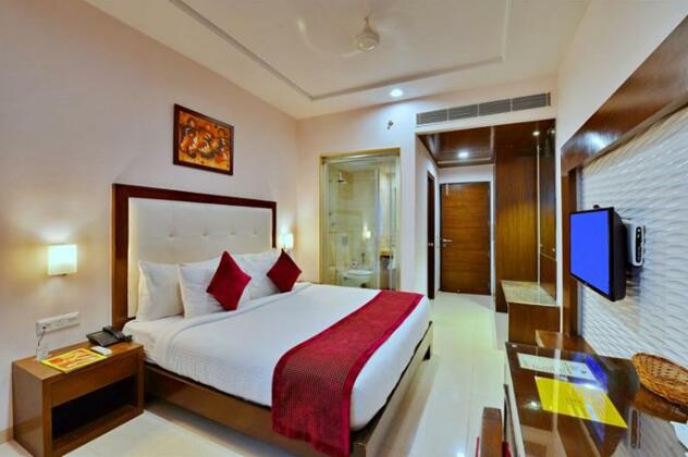Hotel Tulip Regency - Photo3