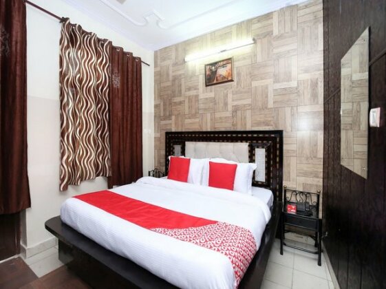 OYO 11906 Hotel Star Welcome - Photo5