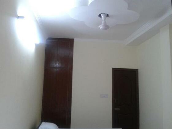 S B Hotel - Photo2