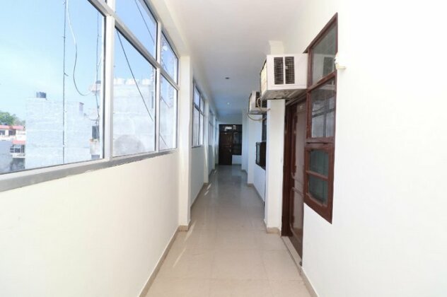 SPOT ON 37136 Hotel Arya - Photo3