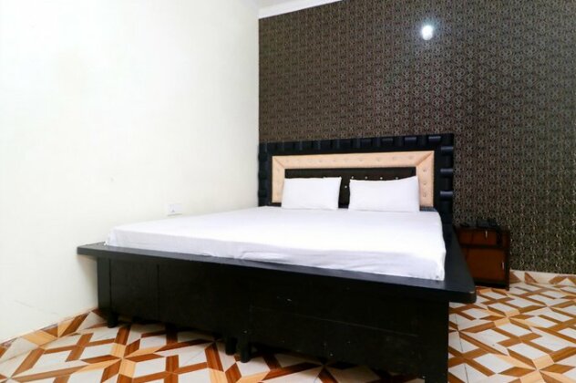 SPOT ON 41466 Hotel Pavraj - Photo2