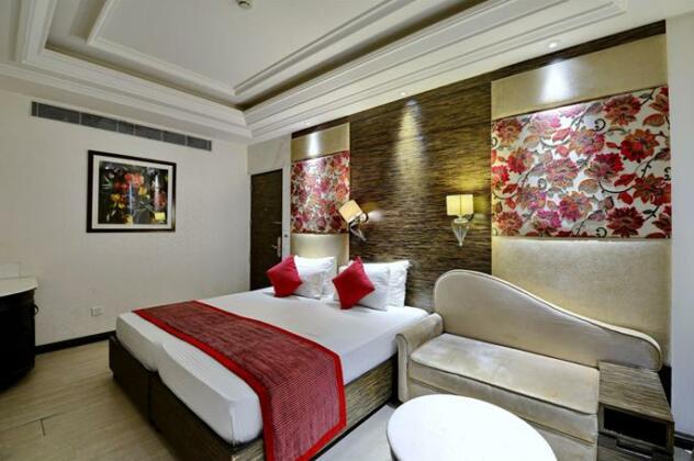 The First Hotel - Photo5