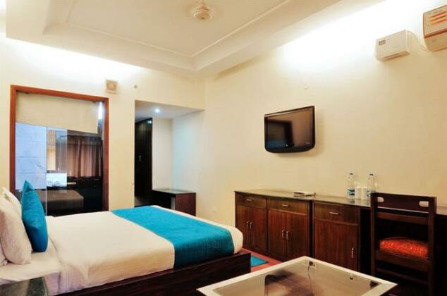 ZO Amar Sector 17 ISBT - Photo3