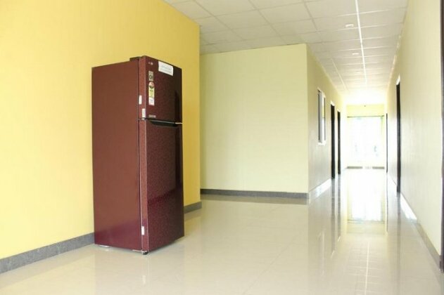 Chandran Hyline - Photo3