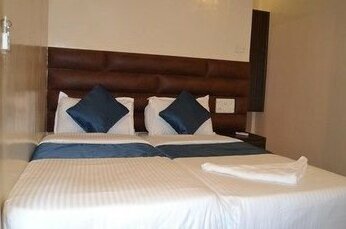 FabHotel Rithikha Inn Manapakkam - Photo3