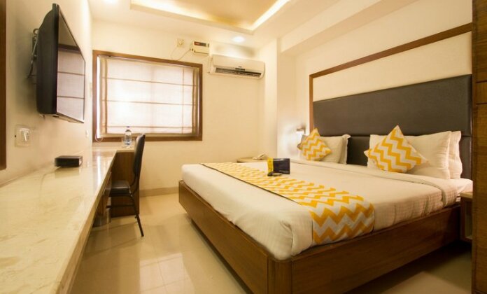 FabHotel Sri Chakra Inn Porur