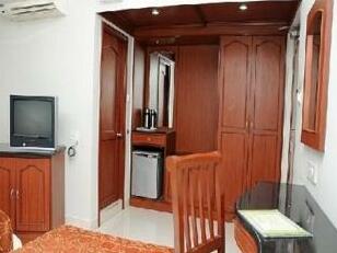 Hotel Peninsula - Photo3