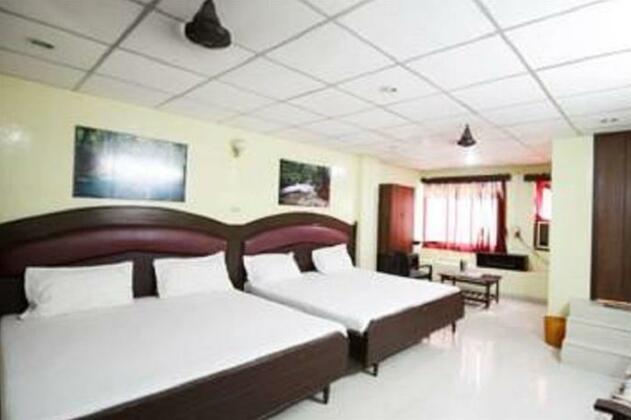 Hotel Sorrento Guest house Anna Nagar