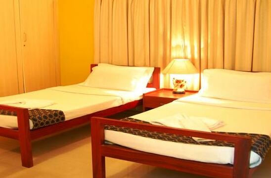 Nakshatra - Chitranjan Road Hotel