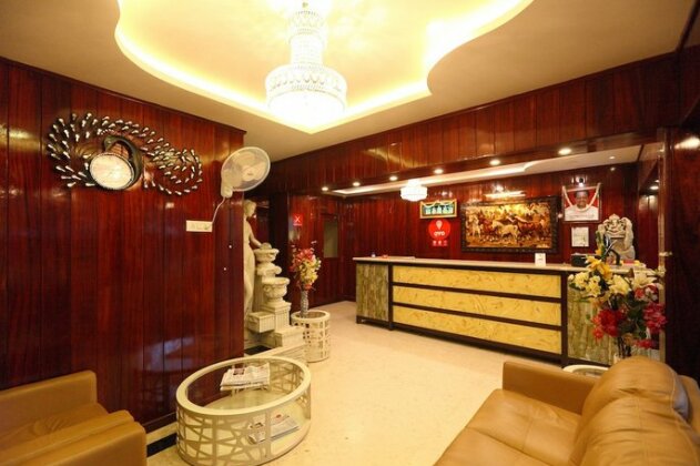 OYO 5446 Hotel Maharajay - Photo3